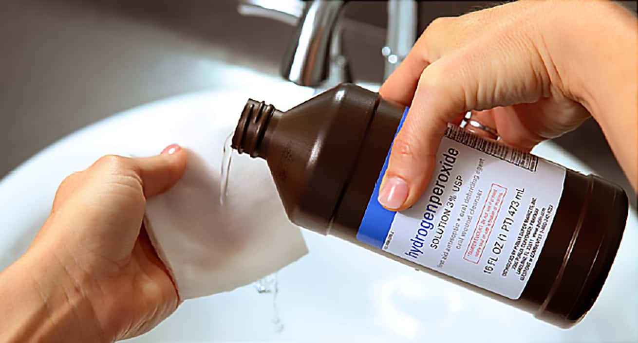Will Hydrogen Peroxide Remove Rust Stains from Clothes